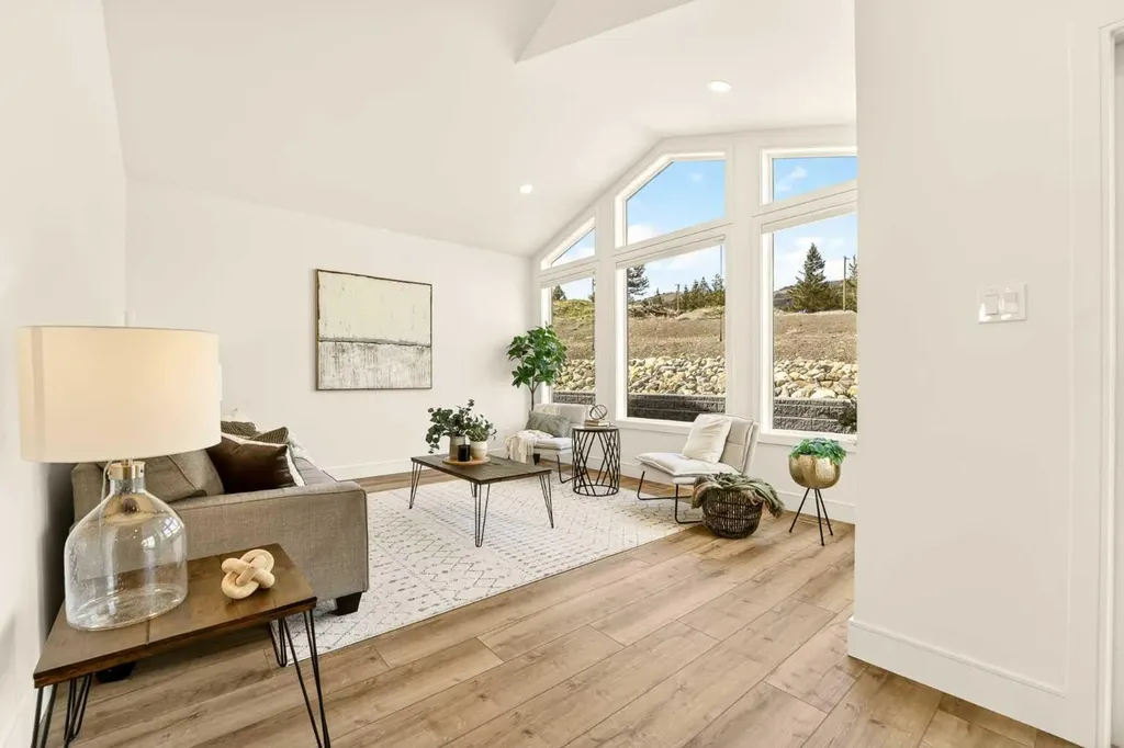 8619 25 Avenue Coleman AB T0K 0M0