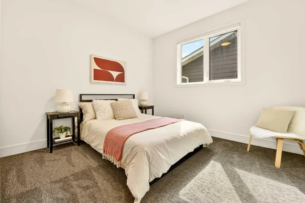 8619 25 Avenue Coleman AB T0K 0M0