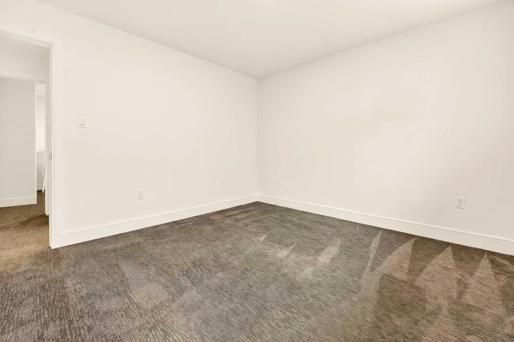 8619 25 Avenue Coleman AB T0K 0M0