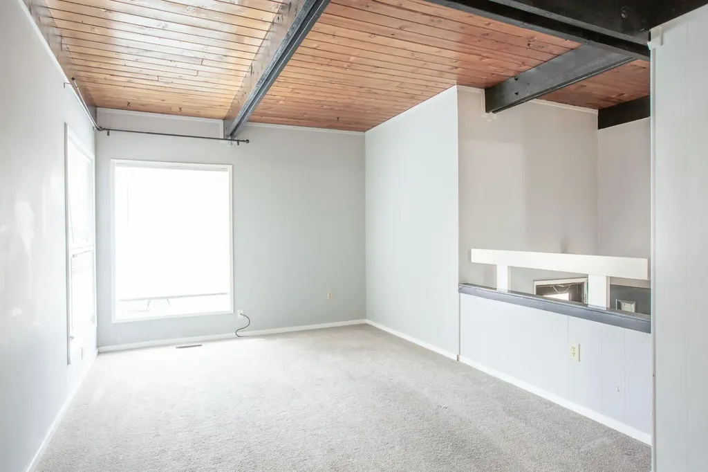 11010 5 Street SW Calgary AB T2W 1Y6
