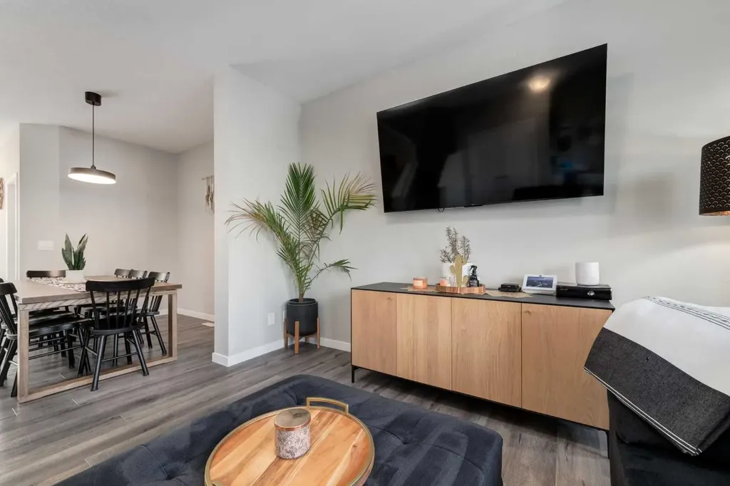 577 Masters Road SE Calgary AB T3M 2W3
