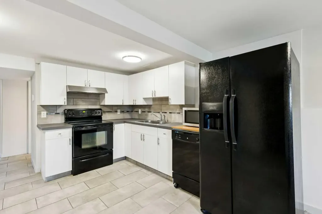 68 Templegreen Bay NE Calgary AB T1Y 4Z3
