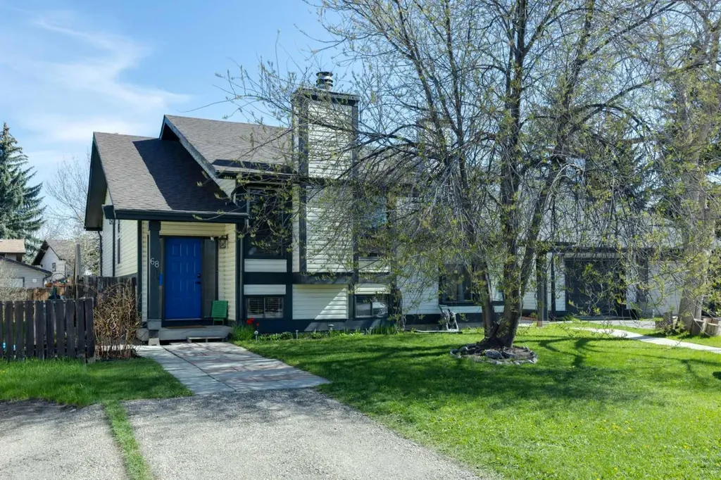 68 Templegreen Bay NE Calgary AB T1Y 4Z3