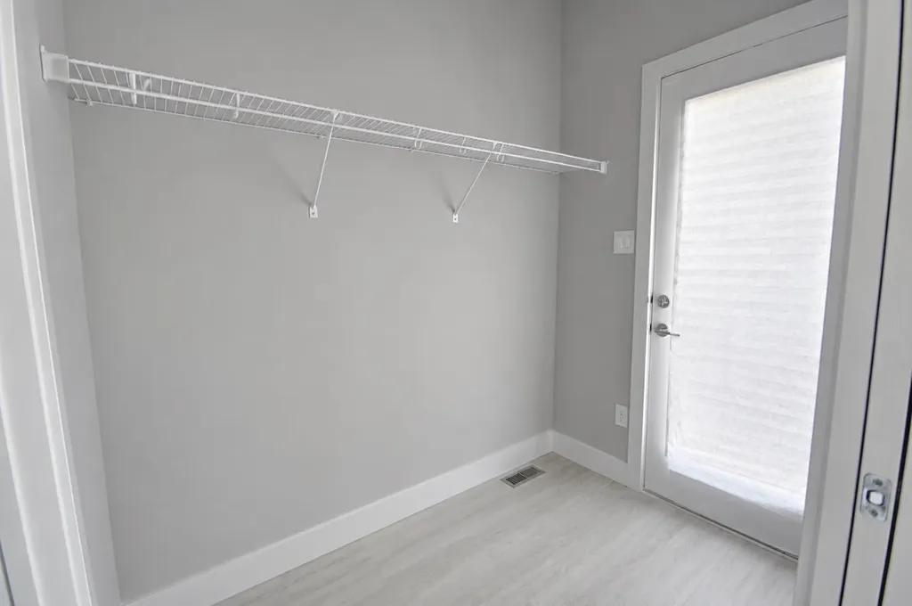 963 Miners Boulevard W Lethbridge AB T1J 5T8
