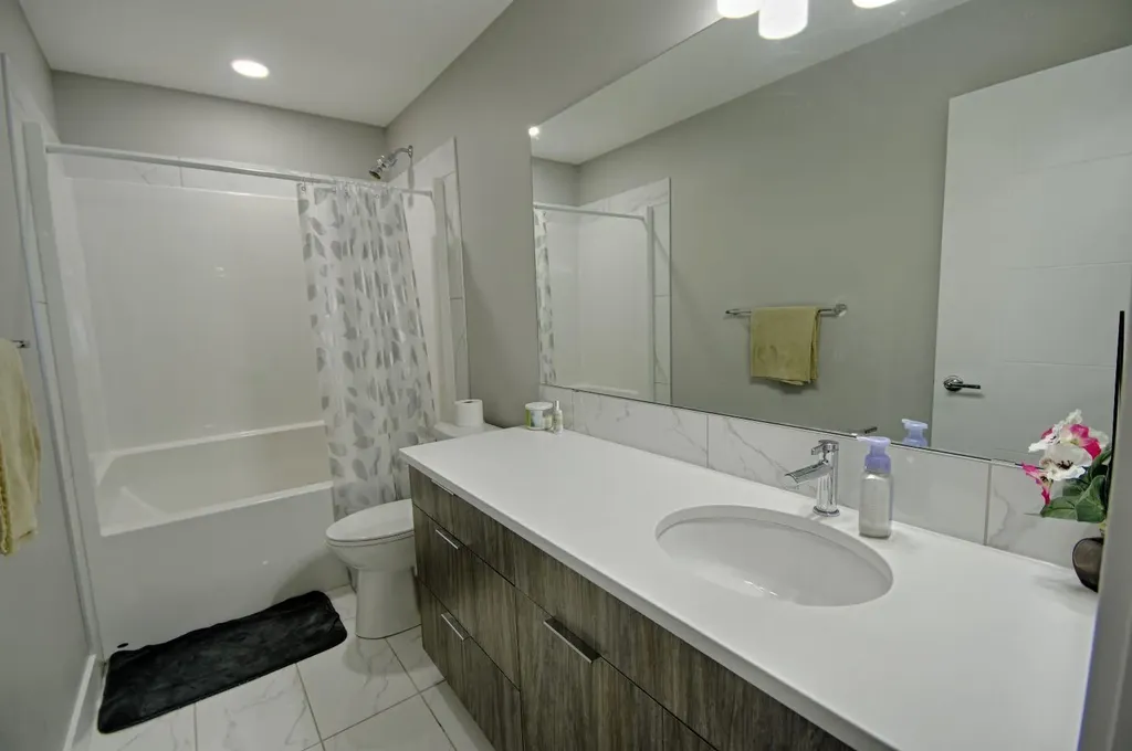 963 Miners Boulevard W Lethbridge AB T1J 5T8