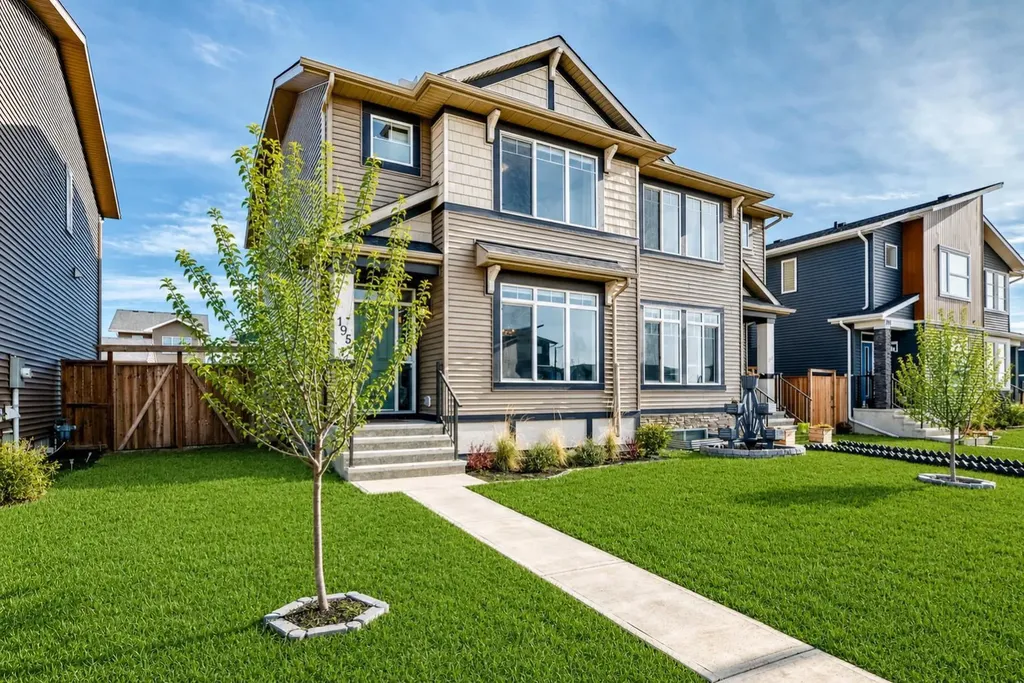 196 Dawson Drive Chestermere AB T1X 2A2