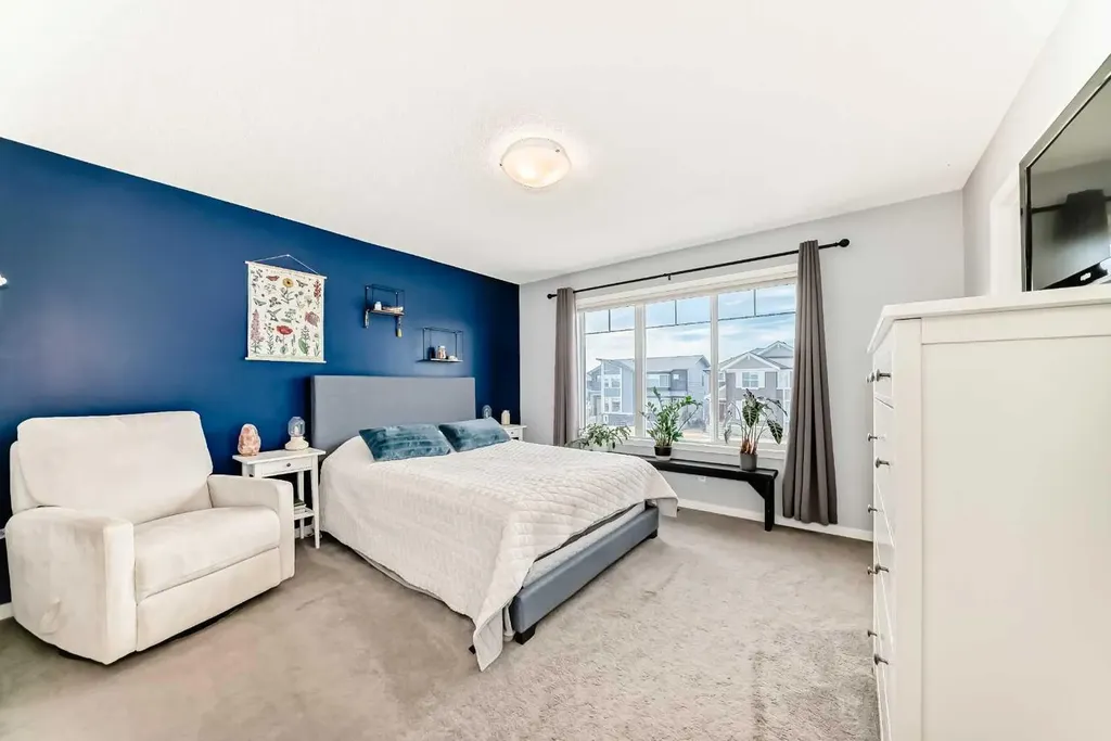 196 Dawson Drive Chestermere AB T1X 2A2