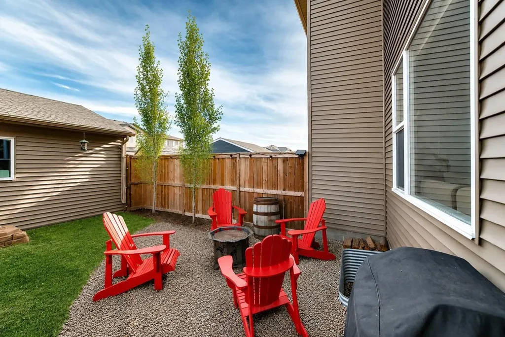 196 Dawson Drive Chestermere AB T1X 2A2