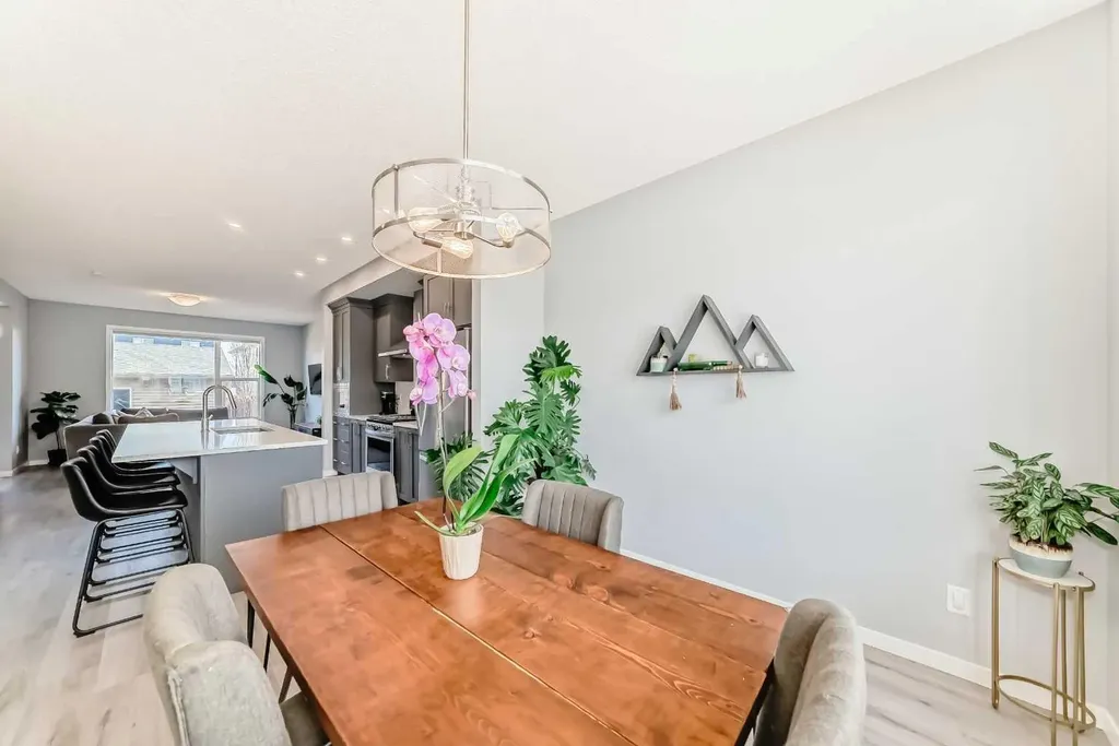 196 Dawson Drive Chestermere AB T1X 2A2