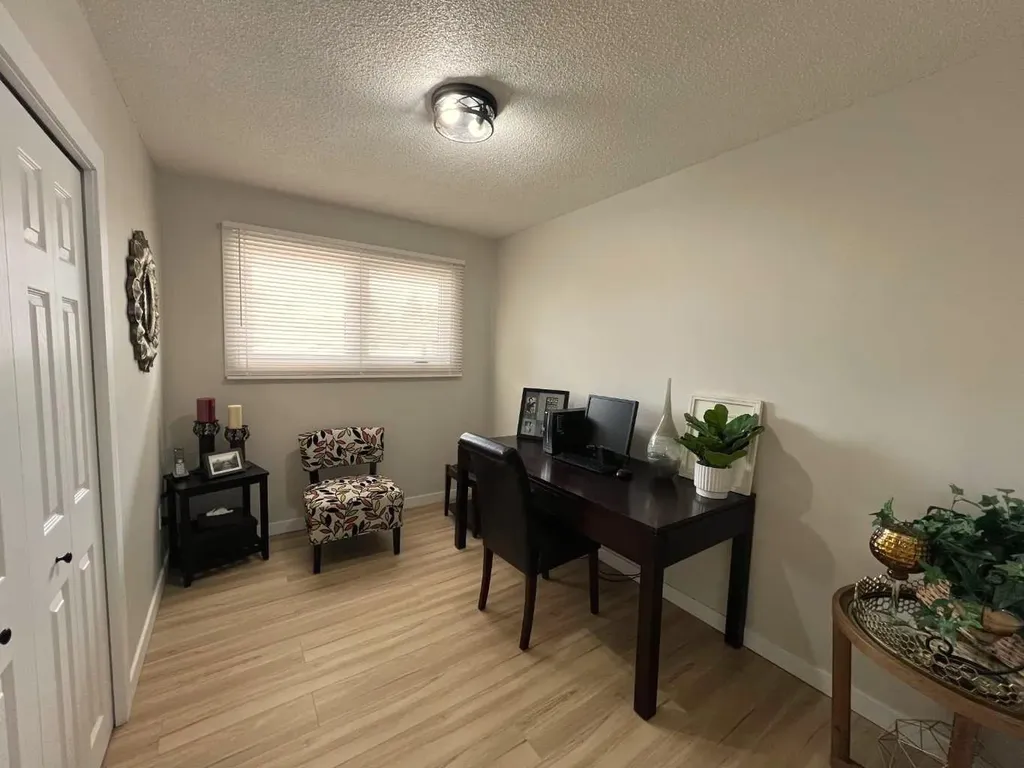 2231 20 Avenue SE Medicine Hat AB T1A3Y8