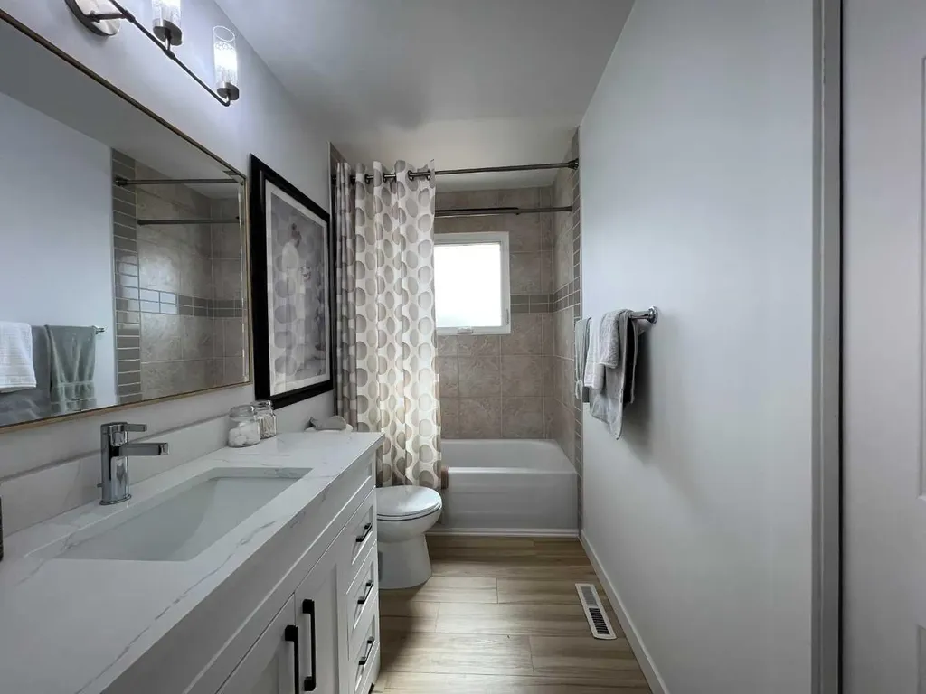 2231 20 Avenue SE Medicine Hat AB T1A3Y8
