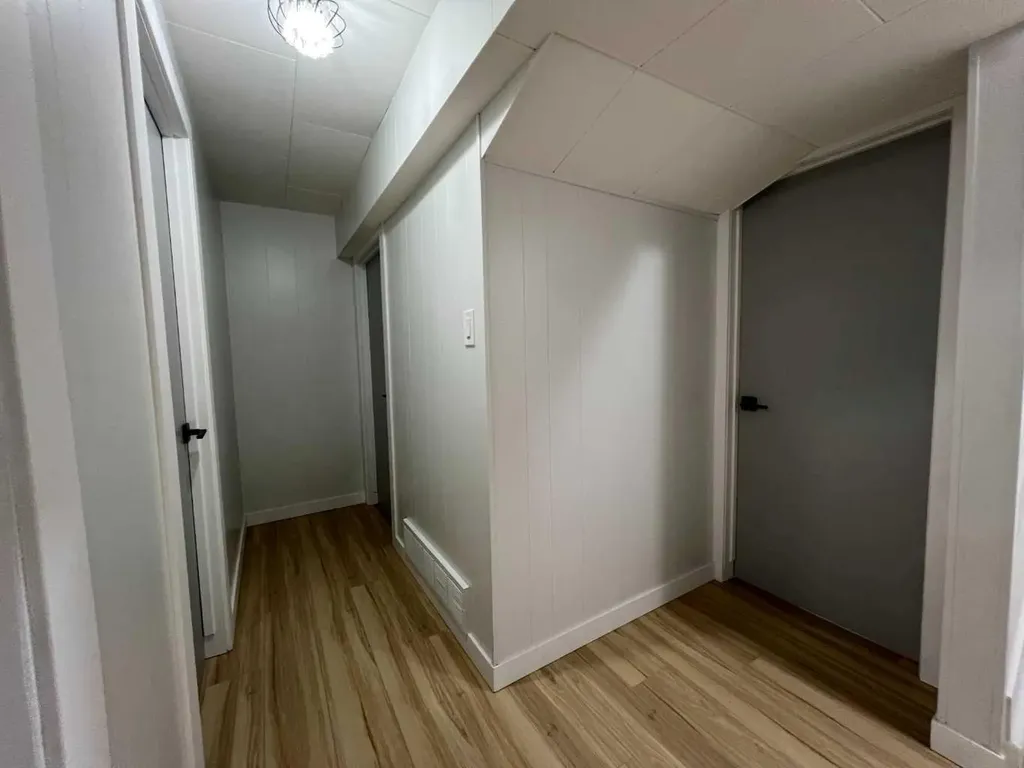2231 20 Avenue SE Medicine Hat AB T1A3Y8