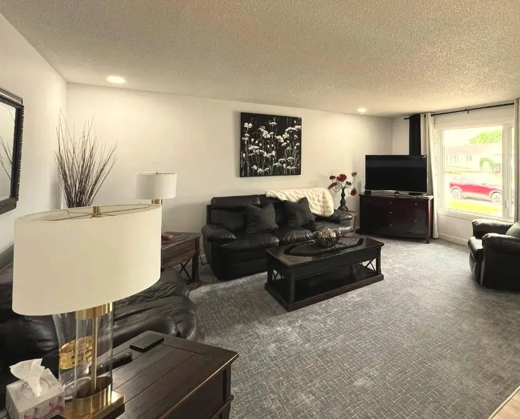 2231 20 Avenue SE Medicine Hat AB T1A3Y8