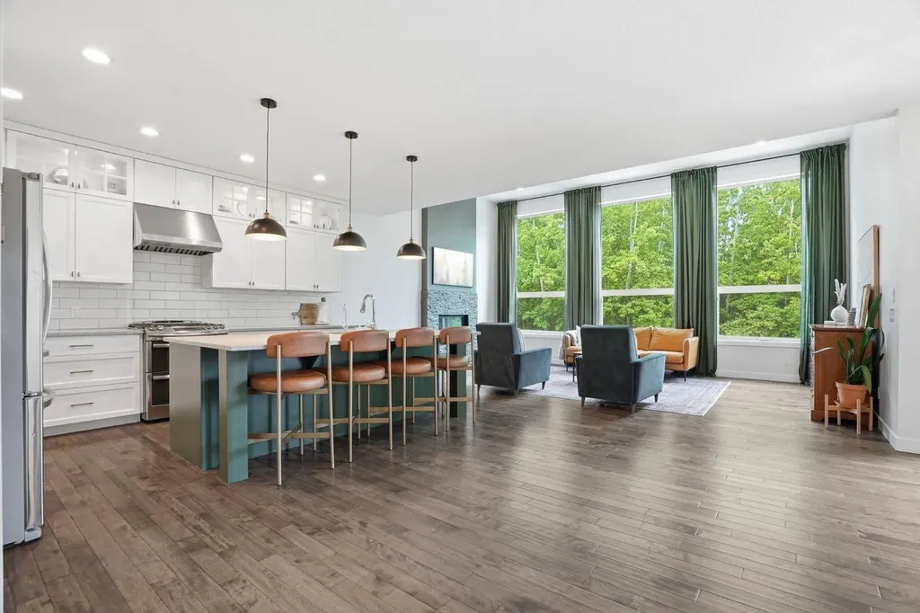 37 Walden Park SE Calgary AB T2X 0Z2