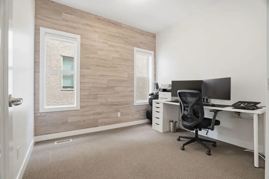 37 Walden Park SE Calgary AB T2X 0Z2