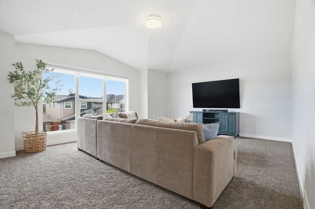 37 Walden Park SE Calgary AB T2X 0Z2