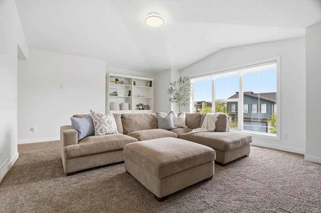 37 Walden Park SE Calgary AB T2X 0Z2