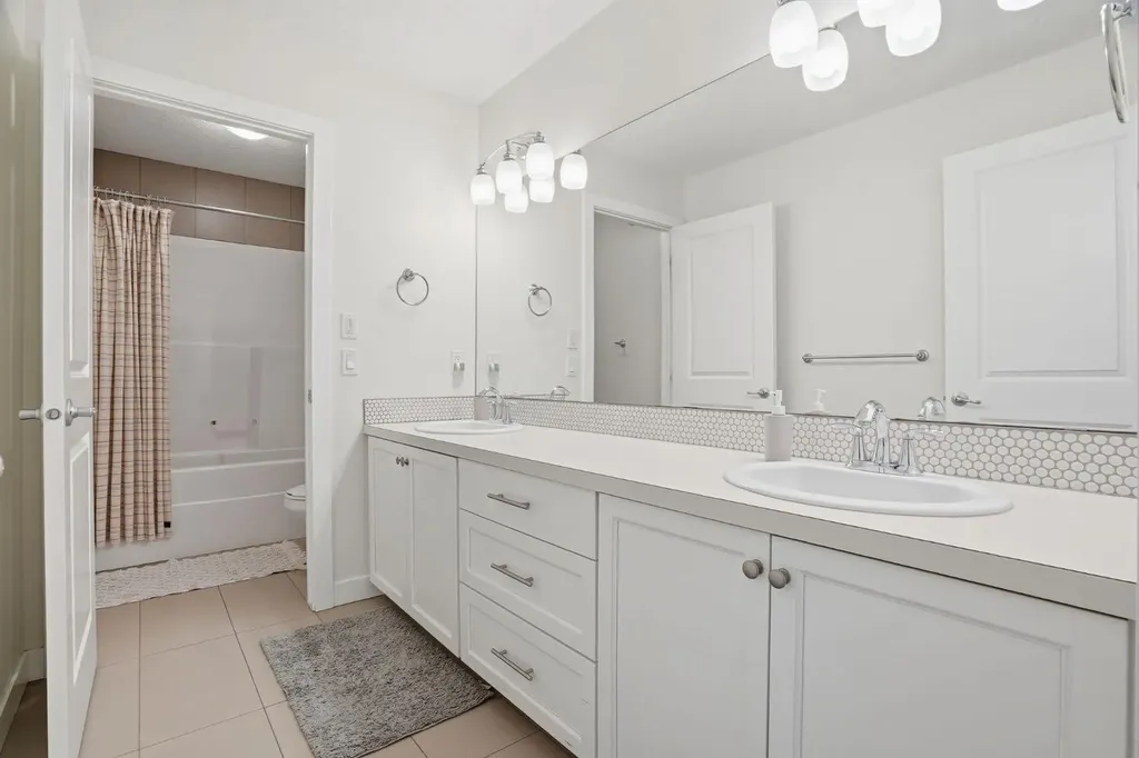 37 Walden Park SE Calgary AB T2X 0Z2