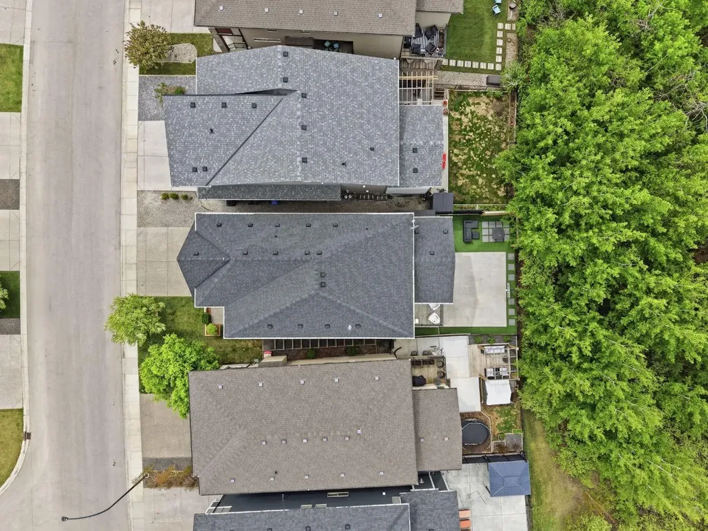 37 Walden Park SE Calgary AB T2X 0Z2