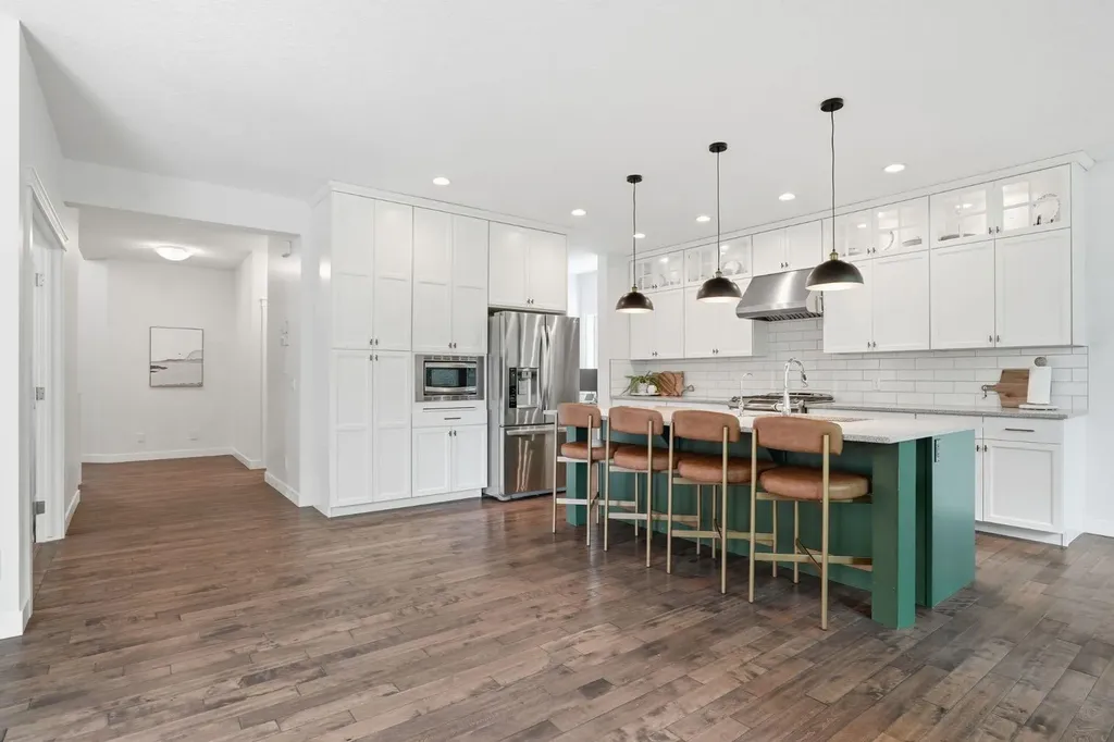37 Walden Park SE Calgary AB T2X 0Z2