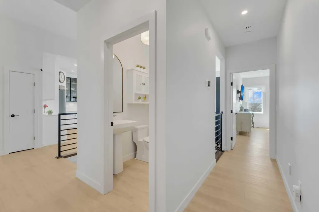 12 Emmett Crescent Red Deer AB T4P 3G8