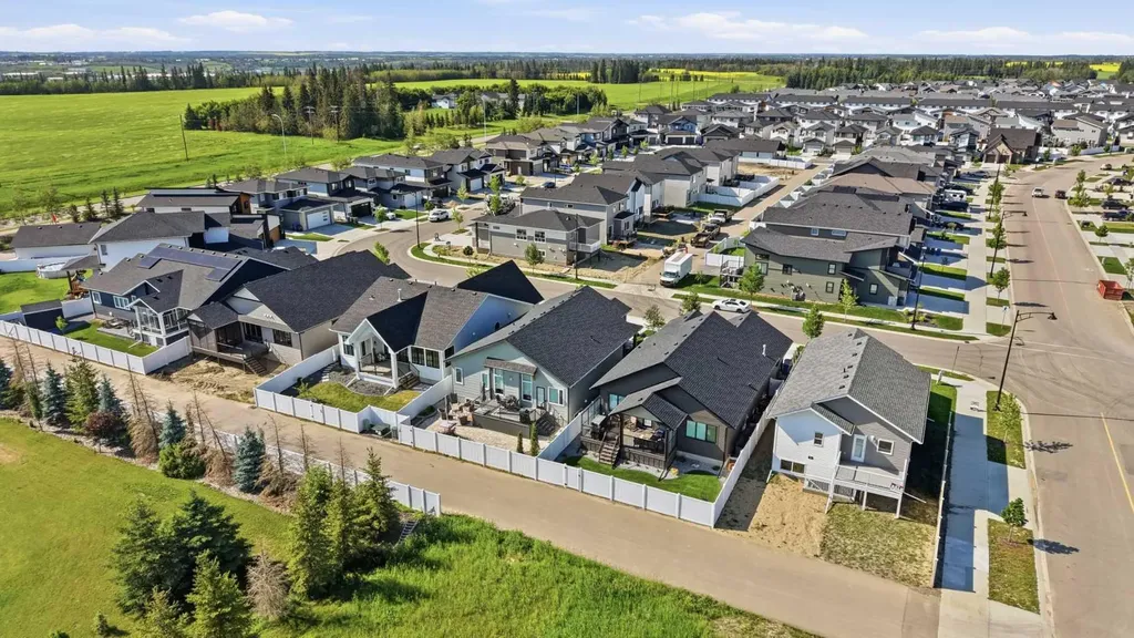12 Emmett Crescent Red Deer AB T4P 3G8