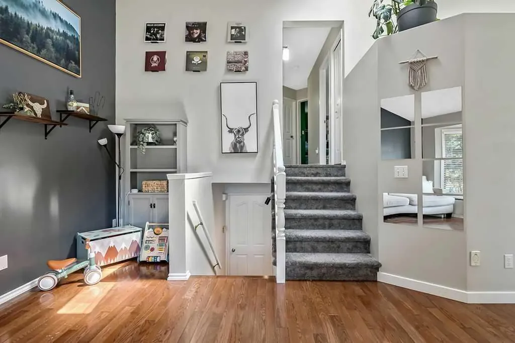 52 Hunters Crescent Okotoks AB T1S 1M2