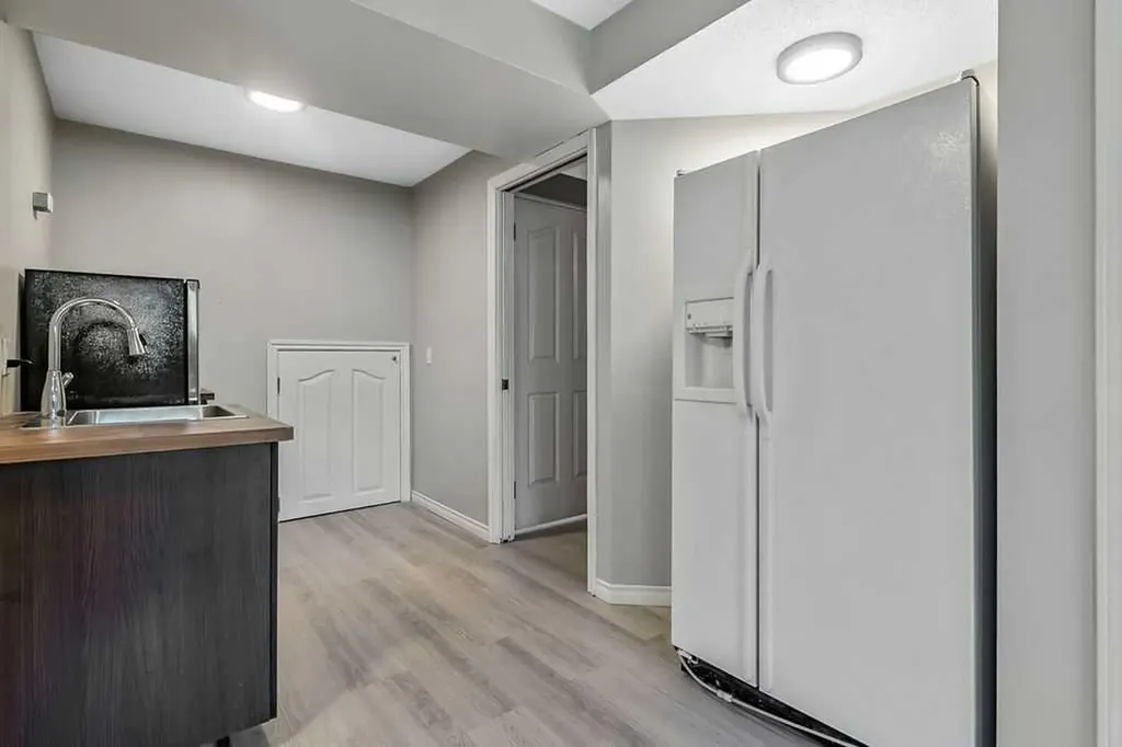 52 Hunters Crescent Okotoks AB T1S 1M2