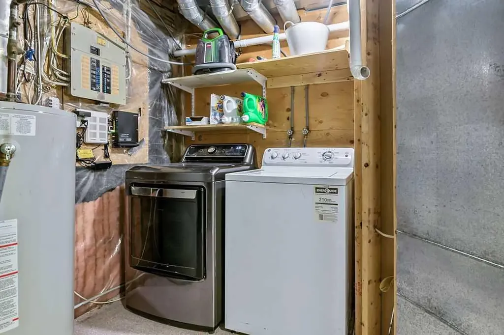 52 Hunters Crescent Okotoks AB T1S 1M2