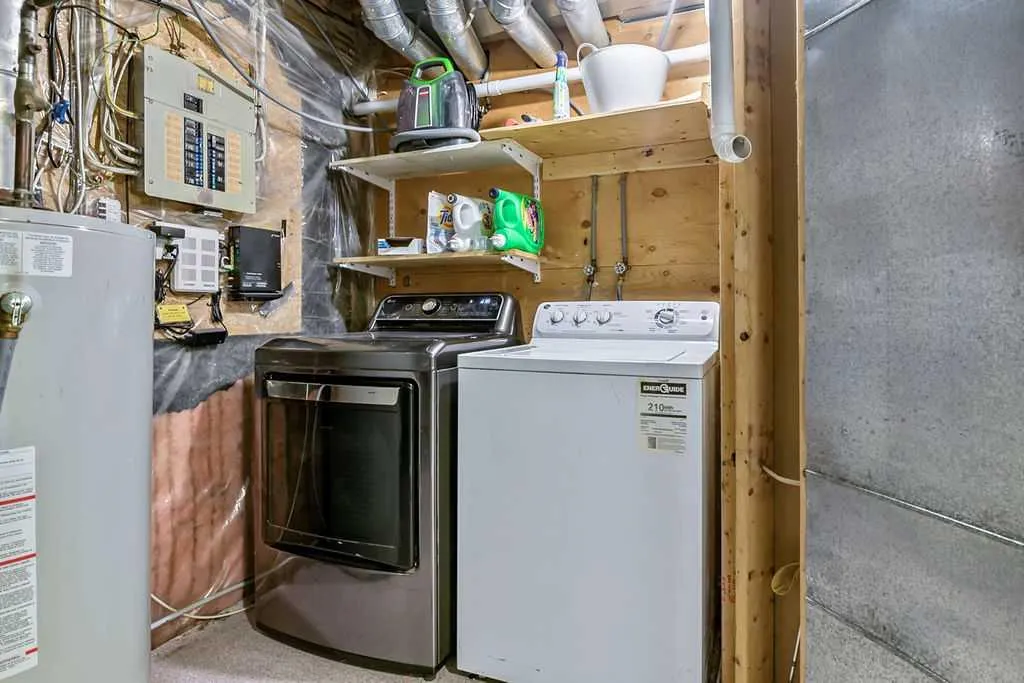 52 Hunters Crescent Okotoks AB T1S 1M2