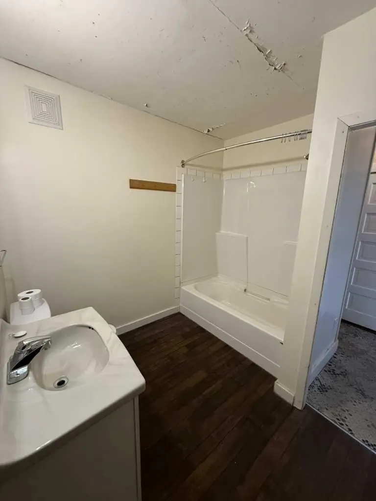 113 5 Avenue E Hanna AB T0J 1P0