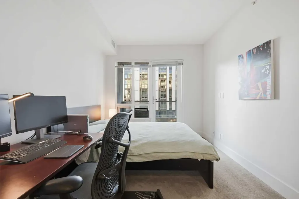46 9 Street NE Calgary AB T2E 7Y1