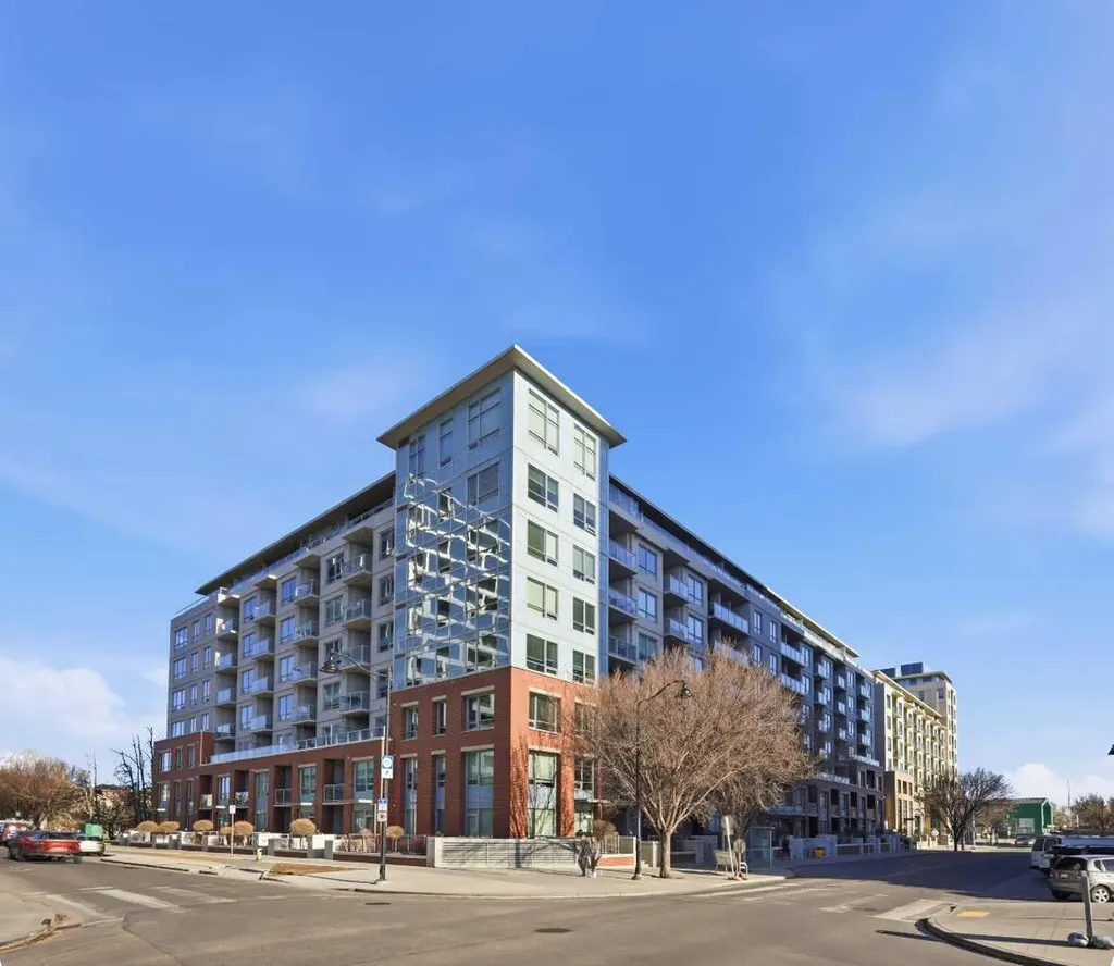 46 9 Street NE Calgary AB T2E 7Y1