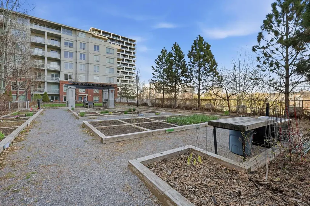 46 9 Street NE Calgary AB T2E 7Y1