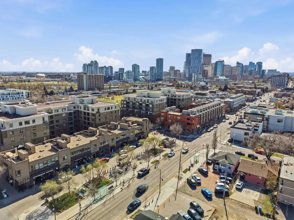 46 9 Street NE Calgary AB T2E 7Y1