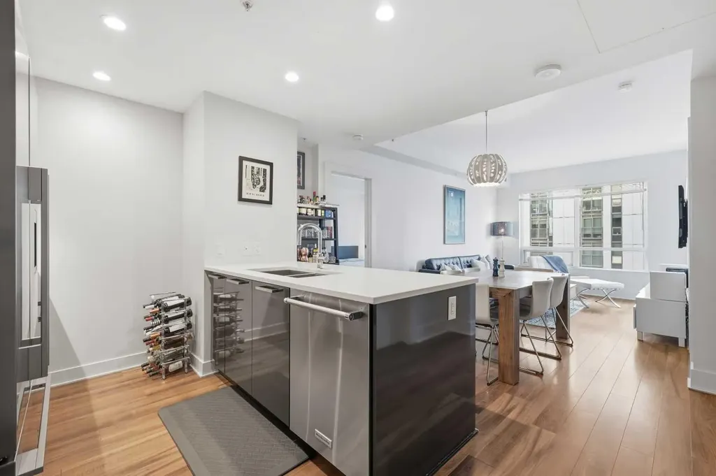 46 9 Street NE Calgary AB T2E 7Y1