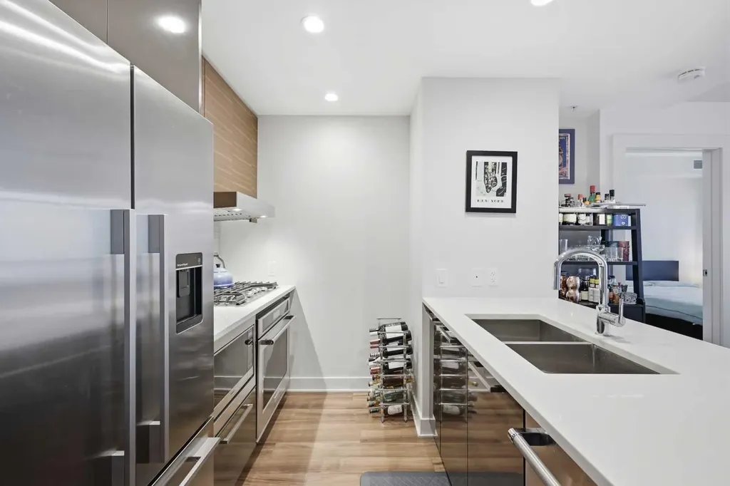 46 9 Street NE Calgary AB T2E 7Y1