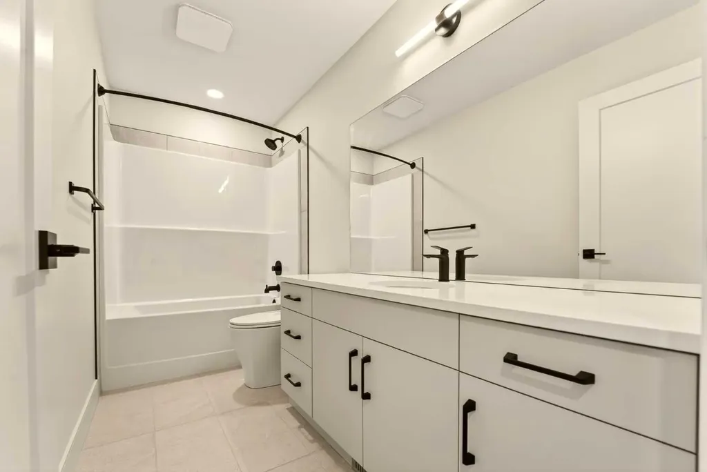 3105 44 Street S Lethbridge AB T1K 8L1