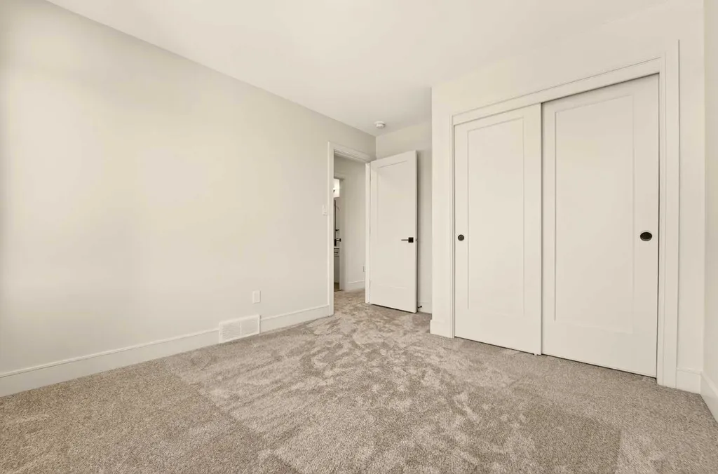3105 44 Street S Lethbridge AB T1K 8L1