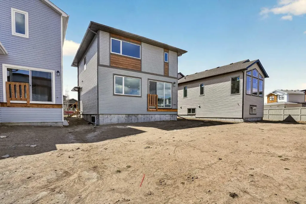 3105 44 Street S Lethbridge AB T1K 8L1