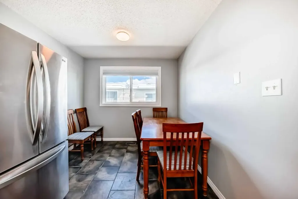 4503 75 Street NW Calgary AB T3B 2M7