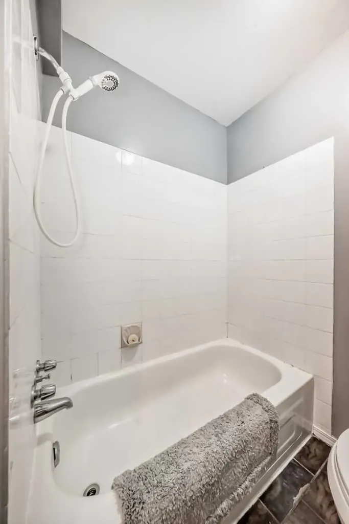 4503 75 Street NW Calgary AB T3B 2M7