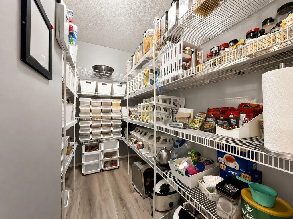 42 Inverness View SE Calgary AB T2Z 3P8