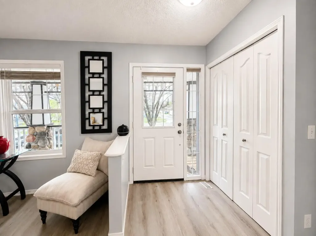 42 Inverness View SE Calgary AB T2Z 3P8