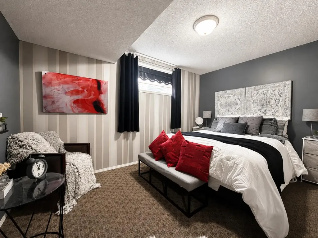 42 Inverness View SE Calgary AB T2Z 3P8