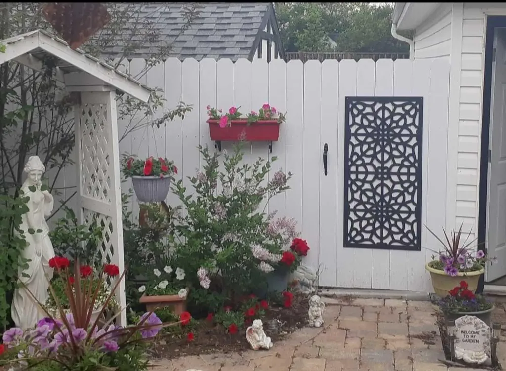42 Inverness View SE Calgary AB T2Z 3P8