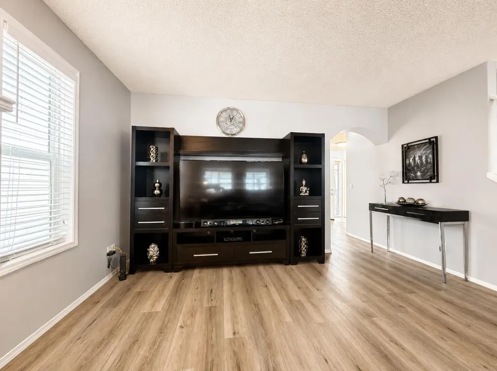 42 Inverness View SE Calgary AB T2Z 3P8