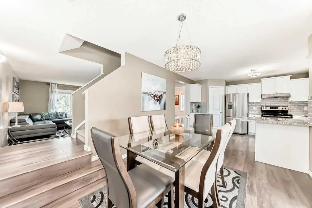 92 Covehaven Road NE Calgary AB T3K 5W6