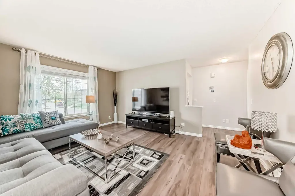 92 Covehaven Road NE Calgary AB T3K 5W6
