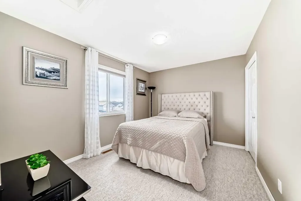 92 Covehaven Road NE Calgary AB T3K 5W6